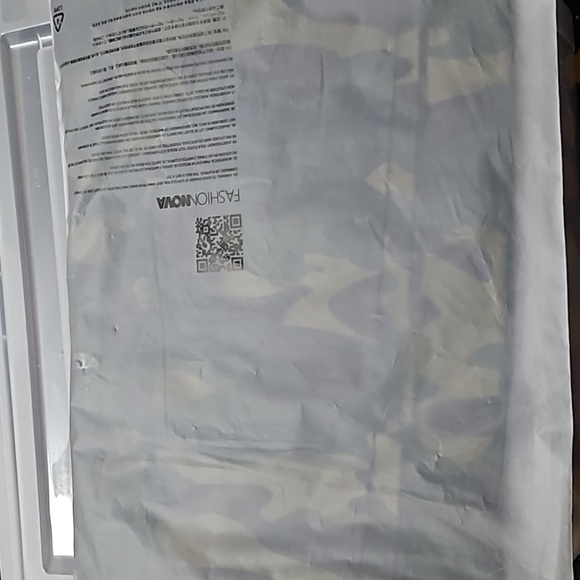 ๐FASHION NOVA Camo Leggin Set in Brown/Green Camo - Picture 10 of 11